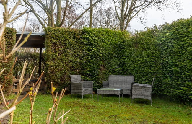 Holiday Home Near Veerse Meer With Garden - Photo 20