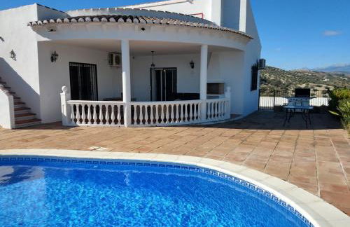 Casa VIVAndalusia Centrally located villa with private pool, breathtaking views by Rentasunnyplace - Foto 5