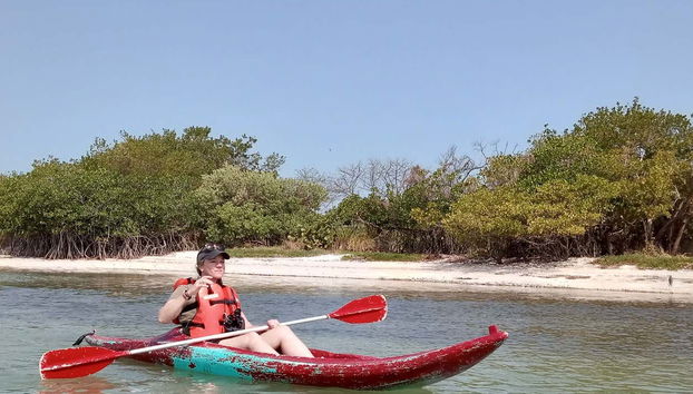 Remando nelle acque di Isla Aguada