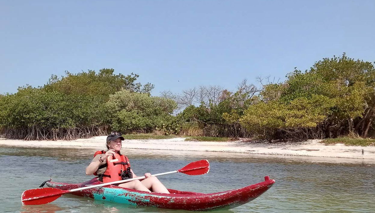 Remando en las aguas de Isla Aguada