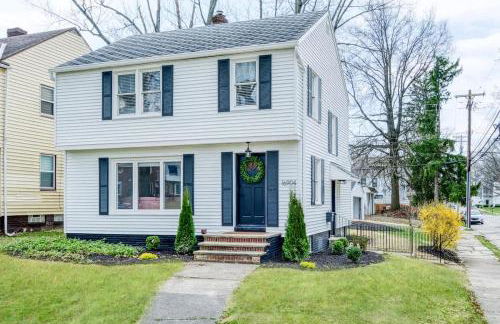 Stylish 3BR w Sunroom & Deck - Foto 4