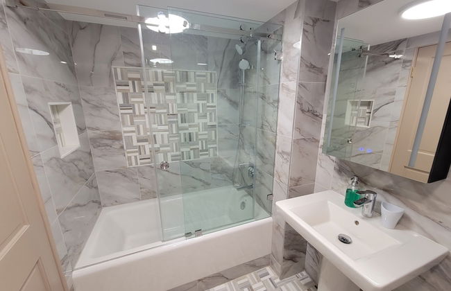 Alexander 807 5 Bedroom Apts by RedAwning - Foto 23