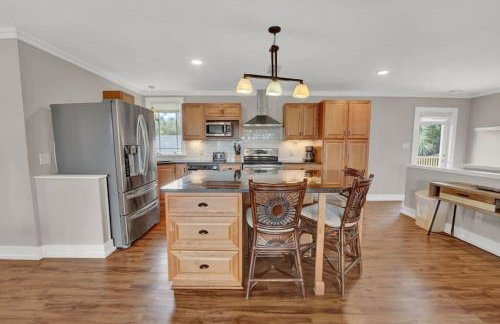 Pet-Friendly Bay View Home w/ Screened Pool Near Lighthouse - Foto 19