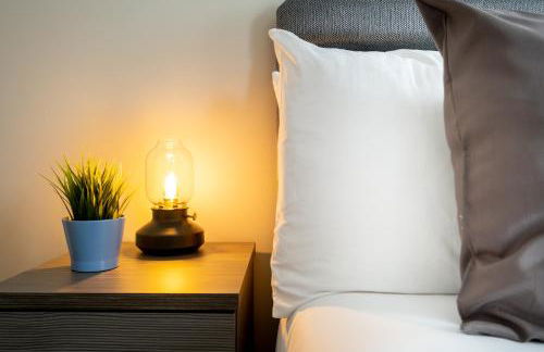 Pluxa Blue Sapphire Luxury Stay Free parking Free WIFI - Walk Everywhere, Travel, Biz, Leisure - Foto 17