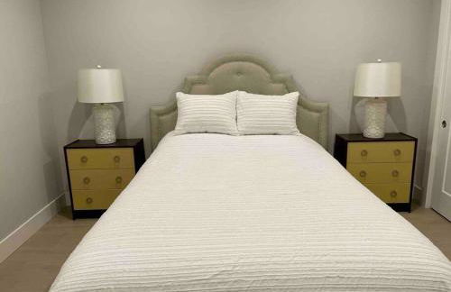 Gorgeous 1 BR Suite in a New House Free Parking - Foto 4