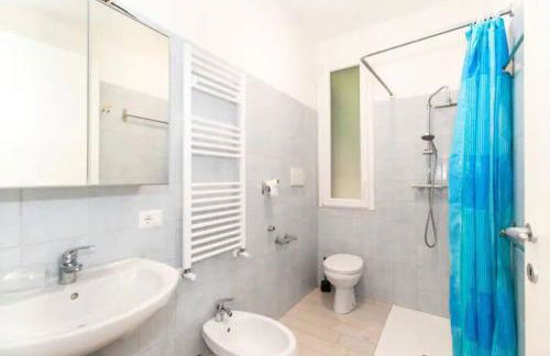 Villa tranquilla immersa nel verde a 2 Km dal mare - Foto 16