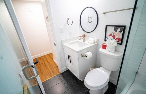 Casita-Stylish Garden Home 5 Min to Bayshore water - Foto 17