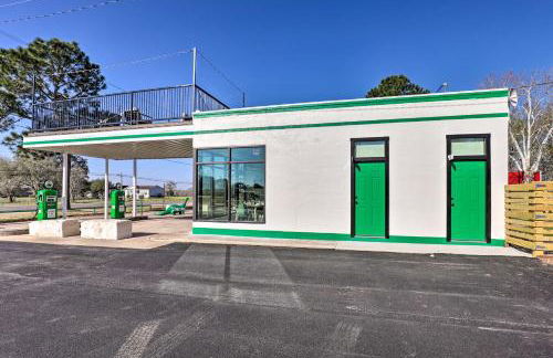 Unique Texas Home in Converted Gas Station! - Foto 30