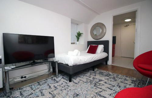 Comfortable Studio Near City Centre, Free Parking - Foto 1