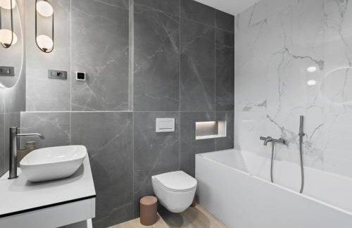 Villa Freedom - Five Bedroom House with Balcony - Foto 26