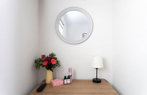 Sandmartin Lodge a lakeshore haven at Pine Lake Resort - Foto 44