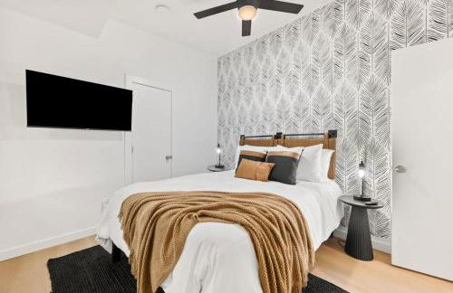 New-Dog Friendly,Hot Tub, Fire-pit, 1 mile to DTWN - Foto 30