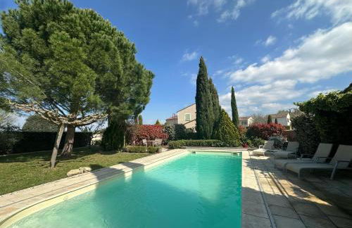 Villa Nicole avec piscine & jardin privés, parking dans le cœur du Luberon, proche Gordes, Roussillon, Goult, Bonnieux - Foto 3