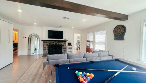 Blue House, King Bed, Grill, Pool Table, Air Hockey, Ping Pong - Foto 3