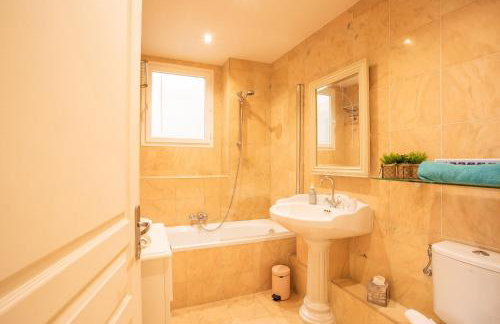 LE FOCH AP4244 By Riviera Holiday Homes - Foto 18