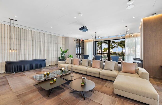 Ultimate Elegance Studio with Panoramic City Views - Foto 7