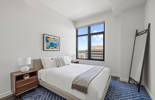 Placemakr Marymount Ballston - Photo 20