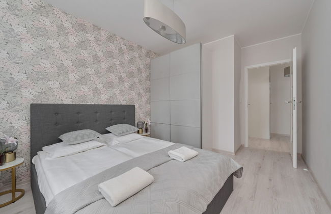 Gwiaździsta Apartment by Renters - Photo 14