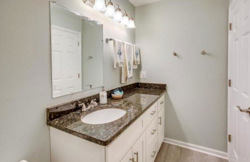 Sunset Beach Golf Condo with Pool about 2 Mi to Beach! - Foto 15