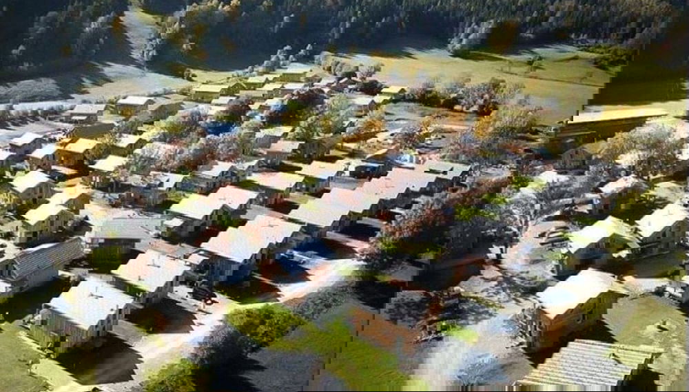 Inviting Chalet on the ski Slopes - Foto 1, Imagen principal