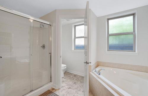 Hillsboro's Best at Your Doorstep with pool & gym - Foto 14