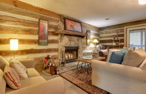 Riverfront Couples Retreat in Smoky Mountains! - Foto 3