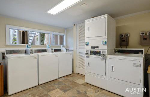 Waterfront Loft w Park View with Pool and Dock Access - Foto 28