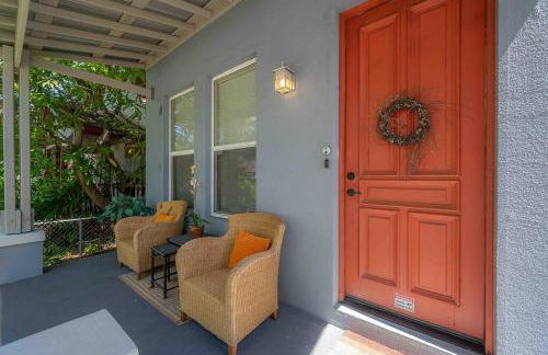 Nawlins vibe with rooftop verandah near Riverwalk and downtown - Foto 29