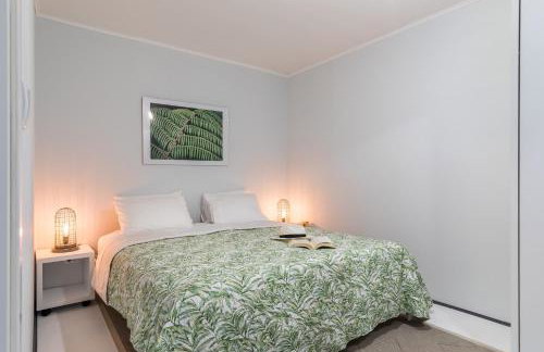 Waterview Apartments - Koru Apartment and pool - Photo 15