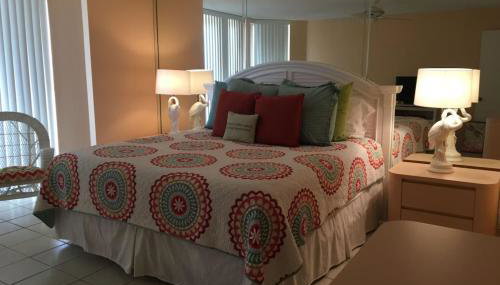 Oh Buoy! Catch the Breeze at This Beachfront Escape! Sleeps 8! - Foto 5