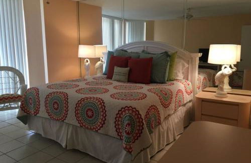 Oh Buoy! Catch the Breeze at This Beachfront Escape! Sleeps 8! - Foto 5