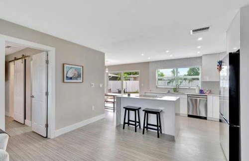 Sunshine Villa - with Private Pool - Foto 8