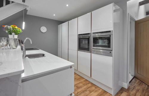 Host & Stay - The Old Jail Barber's Shop - Foto 16