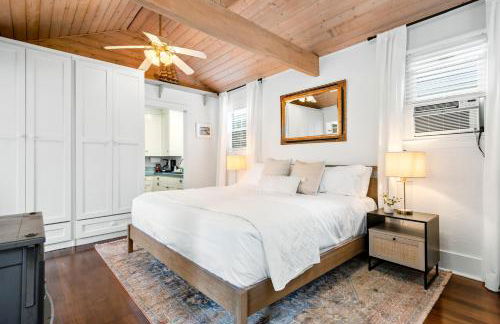 Santa Barbara Beach Cottage - Photo 29