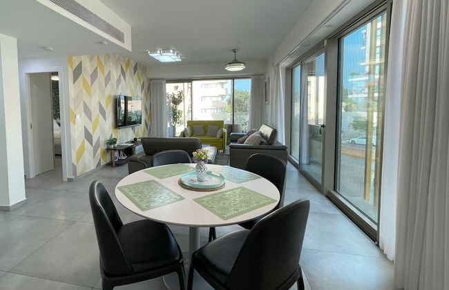 AirTLV - Luxury Apartment Port of Jaffa - Photo 15
