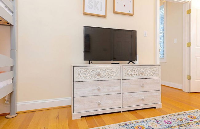 Stoney Creek Cottage Wintergreen w EV Charger - Foto 32