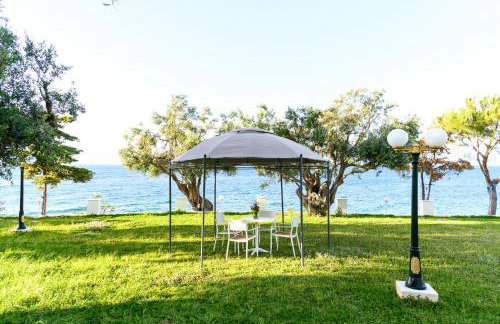 Villa Filoxenia - by the sea - up to 12 guests - Foto 46