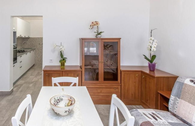 Comfortable Apartment in Umag With Parking Space - Photo 13