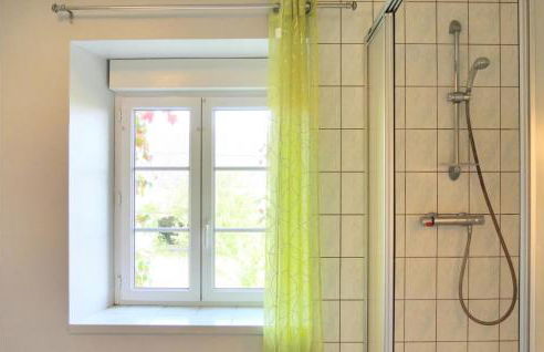 4 Bedroom Pet Friendly Home In Portbail - Photo 23