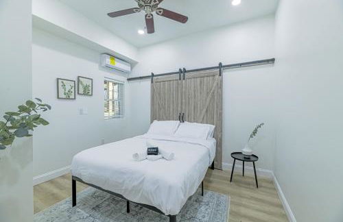 Ridgetop Hideaway 12-Guest Oasis with Hot Tub & Epic Views Near Winery Tours & Trails - Pets are allowed by request - Foto 24