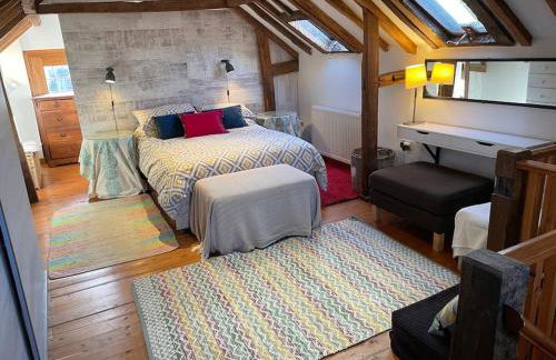 Annex at Southfields in idyllic Hampshire village - Photo 13