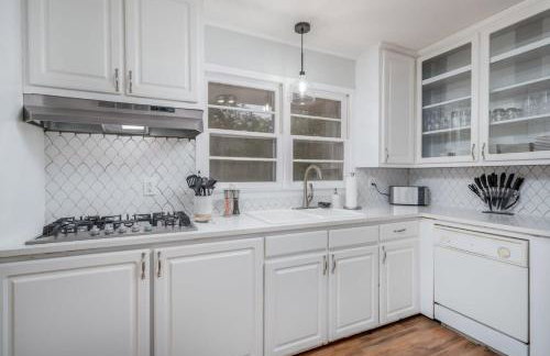 Touchdown Townhouse: Your Home near Stadium - Foto 22