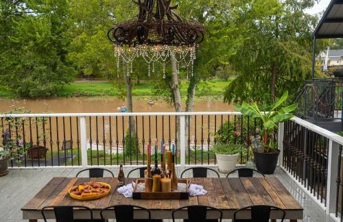 Chateau Royale, Pet Friendly, On Bayou, Downtown! - Foto 23