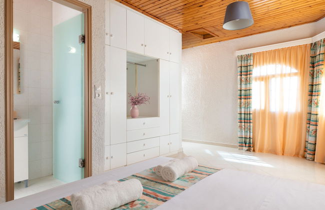 House of Paradise in front of the golf court-sea - Foto 3