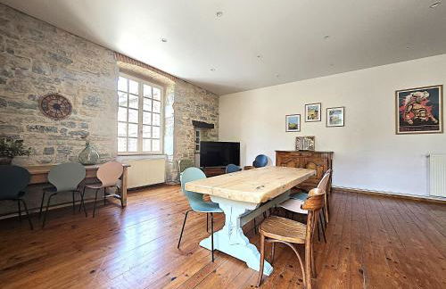 Magnifique villa en pierres au cœur de Saint Antonin Noble Val - Piscine et jardin privés -10 personnes - Foto 24