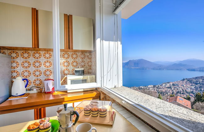 Nicoletta's Lake View Stresa - Photo 25