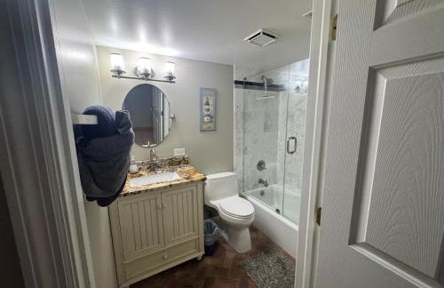 117 Cocoa Beach Club Direct Oceanfront Next to Pier, Dog Friendly! - Foto 9