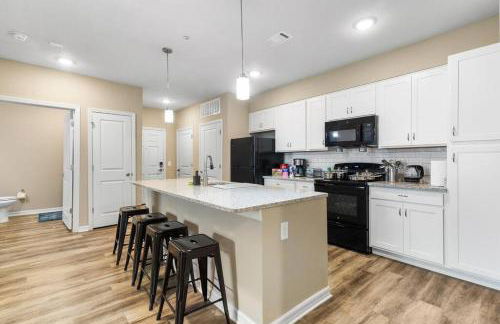 Elegant 3BR/2BA Condo Near Beaches & Attractions - Foto 31