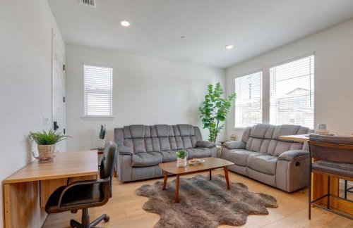 Cozy and Convenient Residential Duplex in Woodland - Foto 1