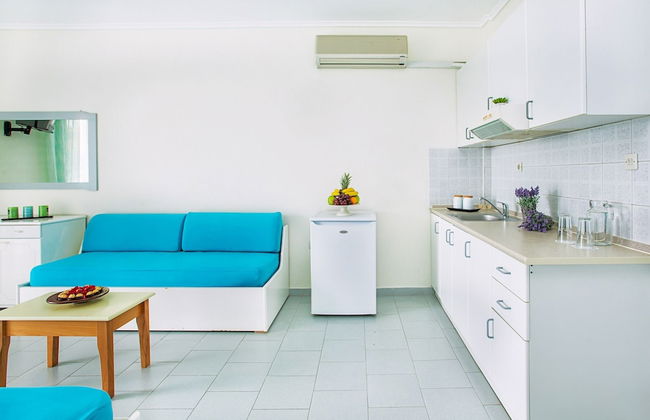 Xenios Port Marina Hotel - Photo 20